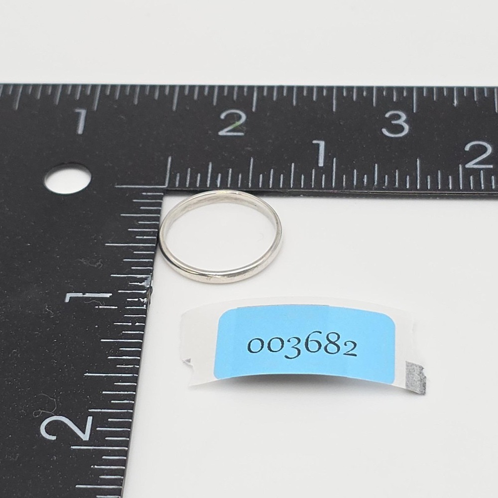 925 Sterling Sliver‎ Ring Rounded Exterior Profile Slim Size 6 Free $hipping - Picture 11 of 11